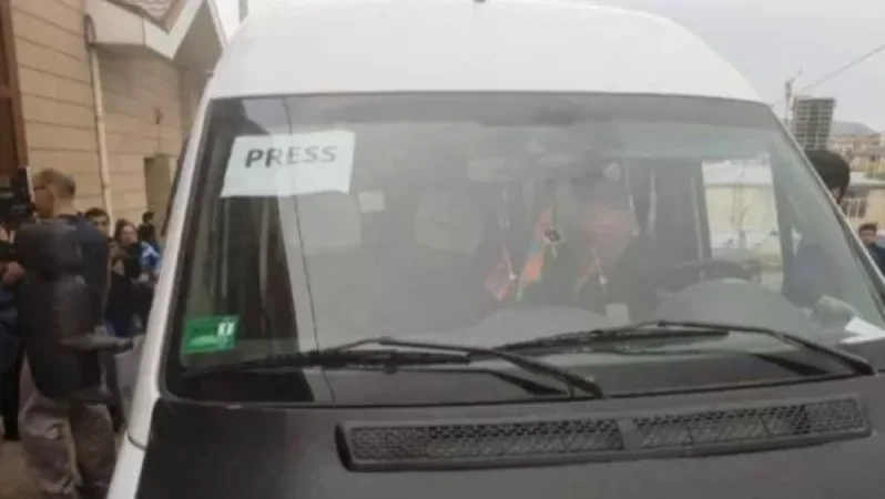 Ռուս լրագրողը կոնտուզիա է ստացել Ստեփանակերտում հրետակոծության ժամանակ