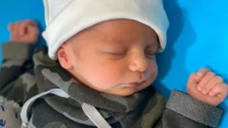 Արցախցի նորածին Արարատը զինվորական հագուստով դուրս գրվեց հիվանդանոցից