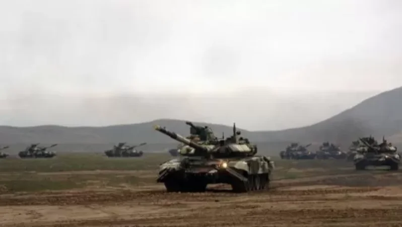 Սերժանտ Մնացական Գևորգի Սահակյանը մարտկոցի կազմում խոցել է 7 տանկ և 1 ՀՄՄ