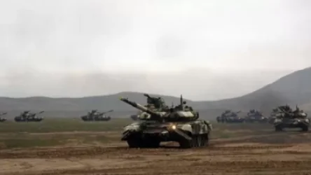 Սերժանտ Մնացական Գևորգի Սահակյանը մարտկոցի կազմում խոցել է 7 տանկ և 1 ՀՄՄ