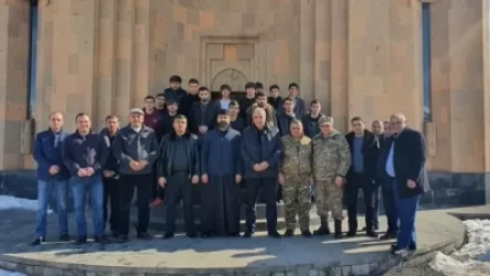 Օրհնված խաչերով ու բարեմաղթանքներով՝ ճանապարհեցինք նորակոչիկների հերթական խմբին. Վարդան Հովհաննիսյան