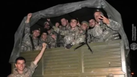 ԶՈՒ-ն համալրվում է. ՊՆ-ն լուսանկարներ է հրապարակել սահման պահող տղաներից