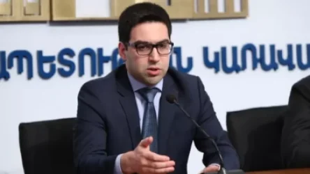 Փաշինյանը արձակուրդից հետ է կանչել Բադասյանին