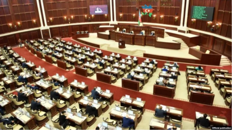 Ադրբեջանի խորհրդարանում առաջարկում են Փաշինյանին Բաքու հրավիրել