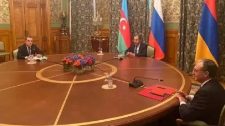 Մոսկվայում մեկնարկել է ՌԴ, Հայաստանի և Ադրբեջանի ԱԳ նախարարների հանդիպումը