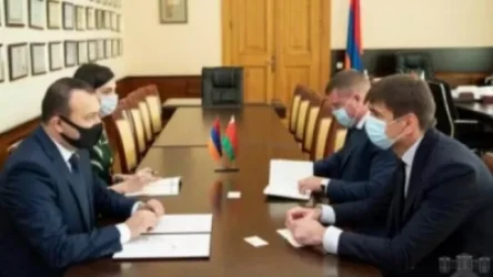 Էնֆիաջյանը Սերգեյ Տրոցյուկինի հետ հանդիպմանը խոսել է Բաքվին բելառուսական զենքի վաճառքից