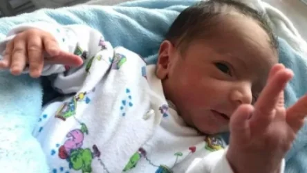 Արցախցի փոքրիկին ծնողներն անվանել են ի պատիվ Արայիկ Հարությունյանի