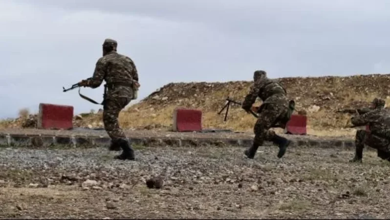 Վաղ առավոտյան հակառակորդը ինտենսիվ հրետակոծությունից հետո լայնածավալ հարձակում է սկսել