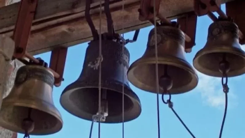 Եկեղեցիների զանգերն ամեն օր տասը րոպե կղողանջեն՝ ի զորակցություն հայոց բանակի