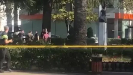 Վրաստանի Զուգդիդի քաղաքի բանկում զինված տղամարդը պատանդներ է վերցրել