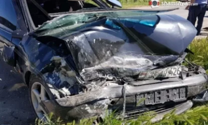 ճակատ-ճակատի բախվել են Opel-ն ու «06»-ը. կան վիրավորներ