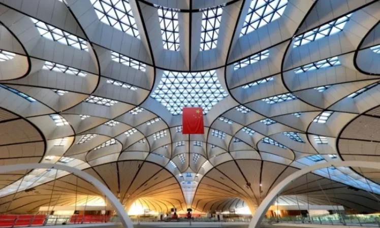 VIDEO: The Largest Airport in the World Opens in China