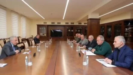 ՀՀ պաշտպանության նախարարն ընդունել է ԵԿՄ վարչության անդամներին