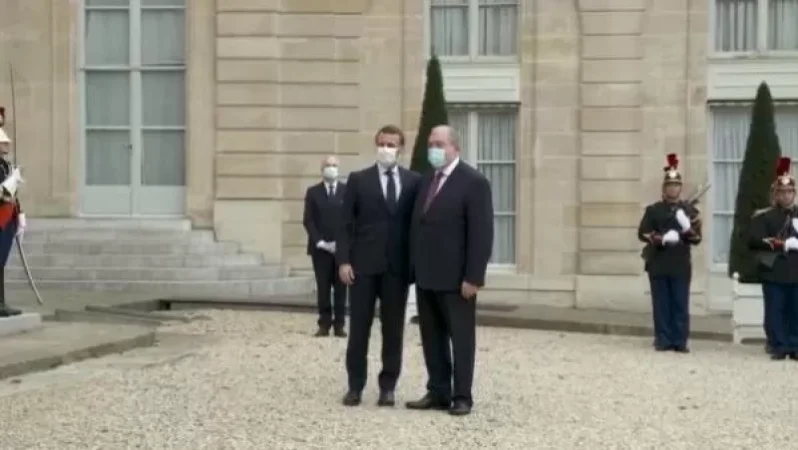 Մակրոնը բժշկական օգնություն է խոստացել ԼՂ-ում տուժածներին