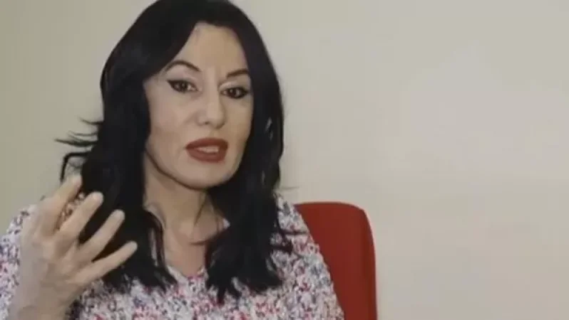 Գերի ընկած զինվորների վիդեոները տարածում եք ու թախտին վեր ընկած որոշում եք, թե ո՞նց իրենց պիտի պահեին գերի ընկած մեր տղաները