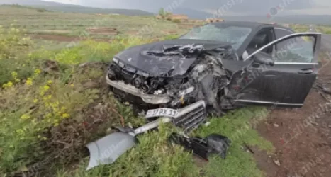 Վթար՝ Երևան-Գյումրի ճանապարհին․ վարորդը եղել է խմած, մեքենա վարելու իրավունք չի ունեցել․ 3 հոգի տեղափոխվել է հիվանդանոց