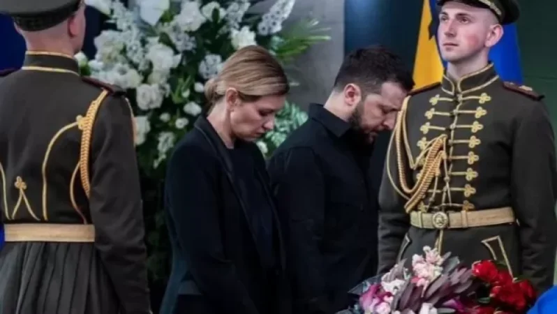 Պատերազմից ի վեր առաջին անգամ Զելենսկին և կինը ներկայացել են հանրությանը