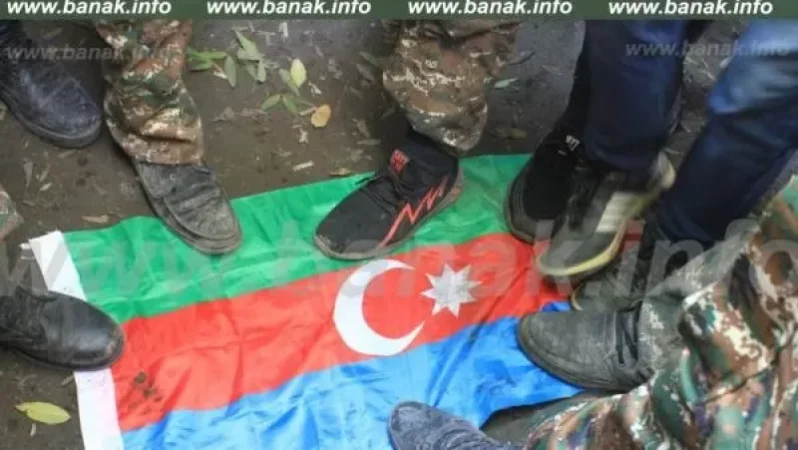 Հակառակորդի դրոշների «ճակատագիրը» լուսանկարներով. Banak.info