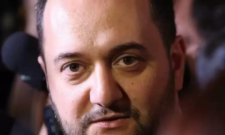 Պետք է խոսի այնպիսի բաներից, ինչից հասկանում է. Արայիկ Հարությունյանը` Էդմոն Մարուքյանին