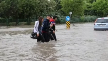 Ուժեղ ջրհեղեղներ Անկարայում