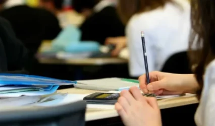 Խարդախությամբ ուսանողներից գումարներ են հափշտակվել. նախաքննությունն ավարտվել է