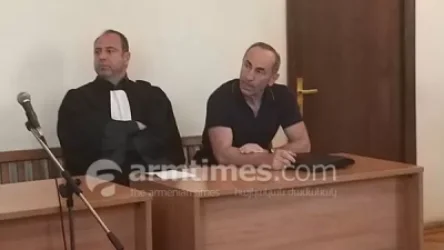 Ռոբերտ Քոչարյանը ֆրանսիացի պաշտպանի հետ  ժամանեց դատարան