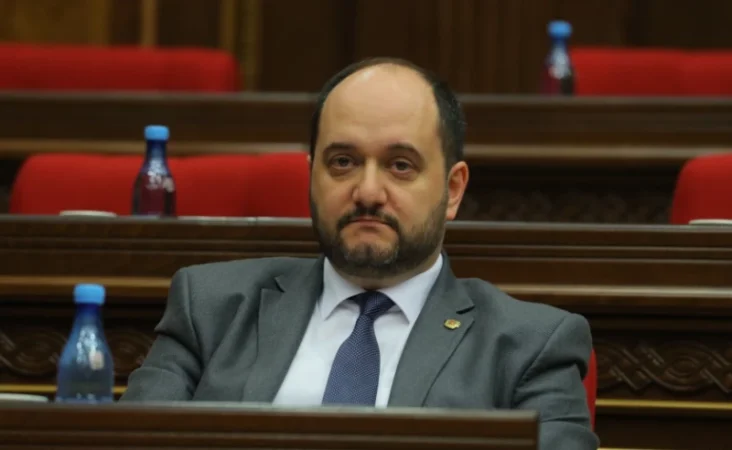 Եկեղեցու ներկայացուցիչների համապատասխան պահվածքի հետևանքով այդ երկխոսությունը չստացվեց․ Հարությունյան