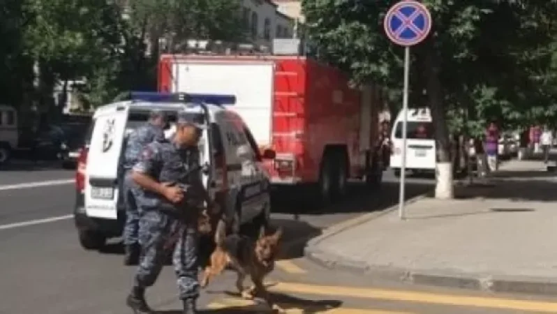 Ոստիկանության 6-րդ վարչության դիմաց պայթուցիկ սարք չի հայտնաբերվել. Պաշտոնական