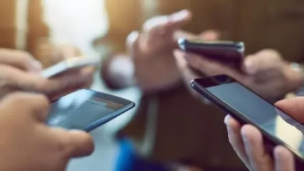 Բջջայիններով հեռախոսազրույցները պետք է կտրուկ սահմանափակել և՛ Հայաստանում, և՛ Արցախում