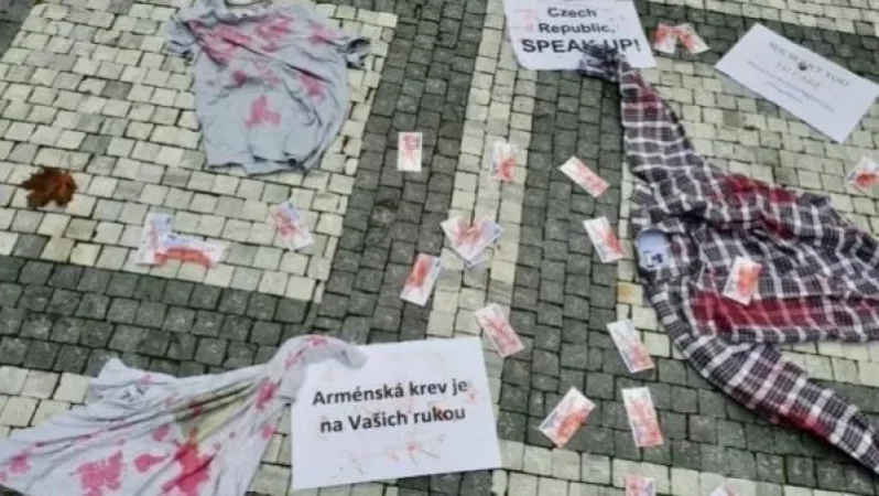 Չեխիայի հայերի 3-րդ բողոքի ակցիան՝  «Չեխոսլովակ գրուպ» ընկերության դիմաց