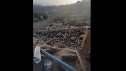 Ստեփանակերտի բնակելի շենքերը հակառակորդի հրթիռային հարվածից հետո