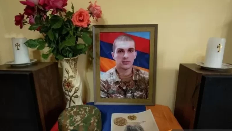 Դիպուկահարի կրակոցից զոհված Դավիթ Վարդանյանը հետմահու պարգևատրվել է