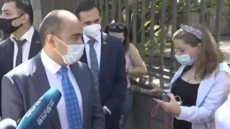 Եթե մեր վարչապետը զանգի Վրաստանի վարչապետին, ասի՝ հայկական համարանիշներով 50 մեքենա կա, կասի՝ հարց չկա, բայց չեն անում. Մարուքյան