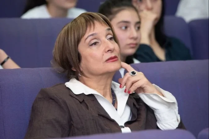 ԿԳՄՍ նախարարությունը՝ Լալա Մնացականյանի մասին