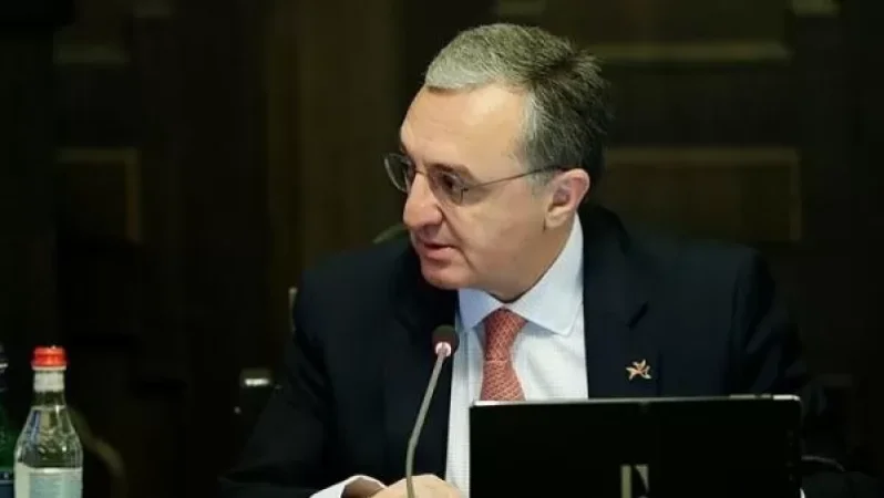 «Հրապարակ». Աշխատակազմի ղեկավարը մեծավարի խորհուրդ է տվել Զոհրաբ Մնացականյանին. վերջինս զարմացել է