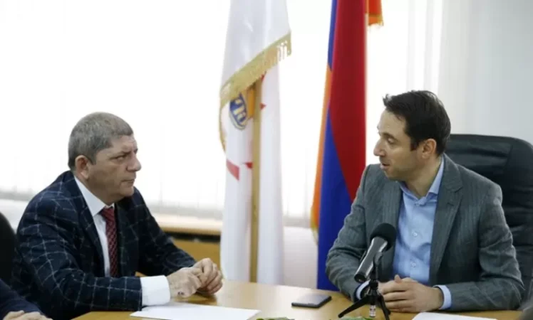 Հայկ Մարությանը ներկայացրել է Ավան վարչական շրջանի նոր ղեկավարին