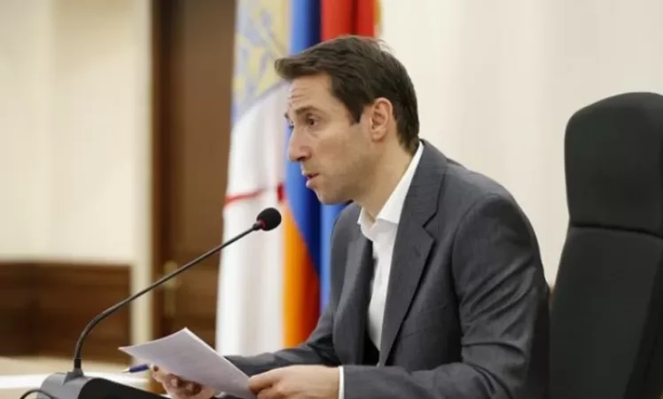 Հայկ Մարությանն արձագանք է հանրության պահանջին. գլխավոր տոնածառն աստղաբաշխական գին չունի