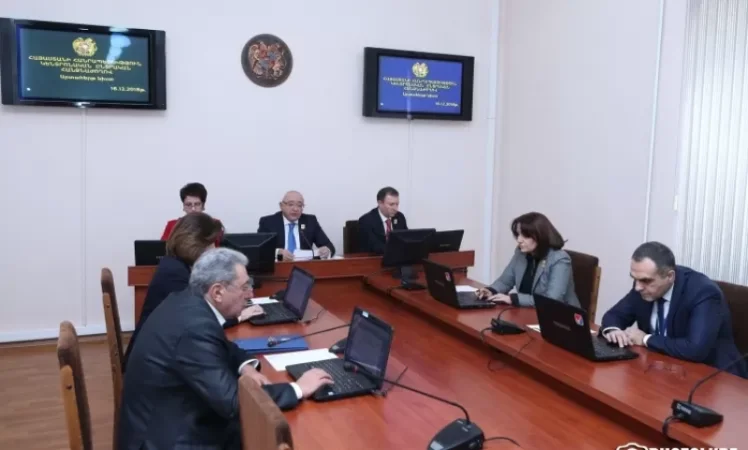 ԿԸՀ որոշեց. քանի մանդատ կունենան ԱԺ անցած կուսակցություննեը