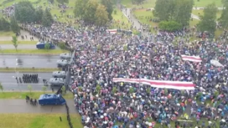 Լարված իրավիճակ Մինսկում. ցուցարարները մոտեցել են Բելառուսի նախագահ Ալեքսանդր Լուկաշենկոյի  նստավայրին