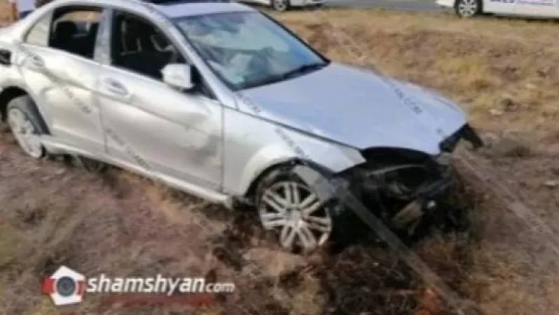 Ողբերգական ավտովթար Արագածոտնի մարզում. 60-ամյա վարորդը Mercedes-ով բախվել է բետոնե արգելապատնեշին. կա 1 զոհ, 3 վիրավոր