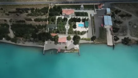 Պաշտոնյաներից մեկի ամառանոցը` Սևանի ափին