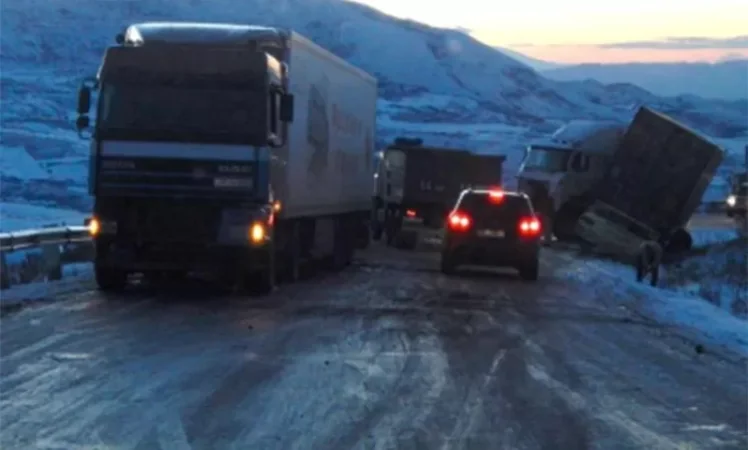 Ճանապարհները Հայաստանում. մառախուղ, մերկասառույց,անանցանելի ավտոճանապարհ