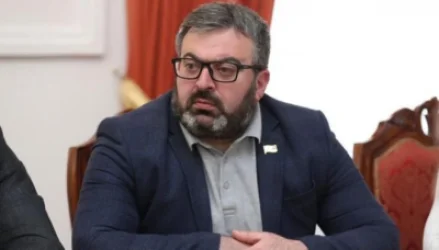 Կարծես թե իրենք չեն մայրաքաղաքի ամեն ազատ անկյունում շինթույլտվություն տալիս. Գառնիկ Դանիելյան