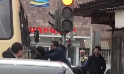 Զինվորական ավտոբուսի վրա հարձակված երիտասարդը նախկինում դատապարտված է եղել