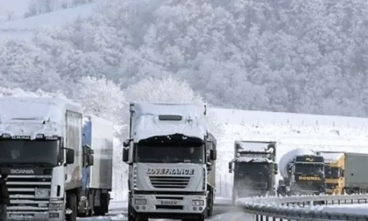 Լարսում կա կուտակված  170 բեռնատար և 36 մարդատար ավտոմեքենա