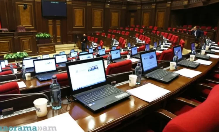 Նոր ԱԺ-ն չի տարբերվում նախորդից. անփառունակ դրսևորումները շարունակվում են