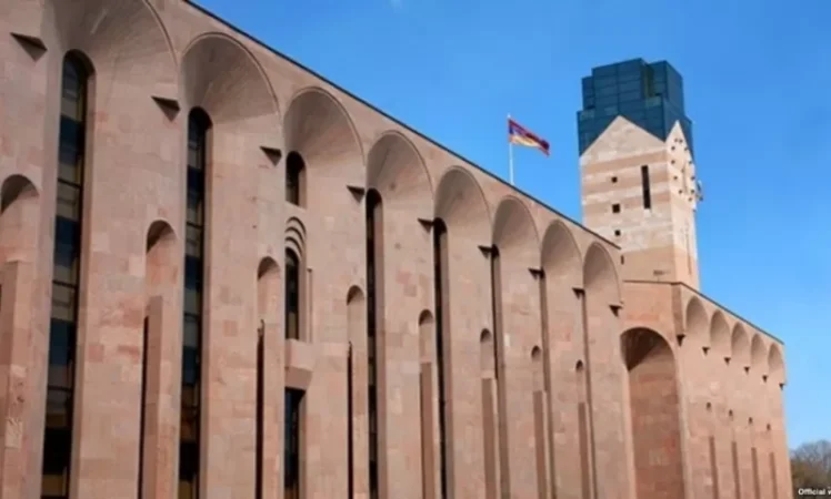 Քաղաքապետարանից հորդորում են անխնա զանգել իրենց թեժ գծին