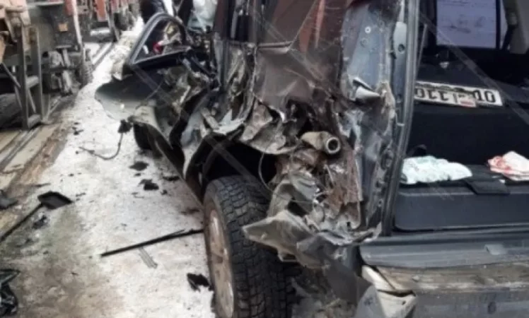 «Գոլդ» համարանիշներով Toyota Land Cruiser-ը բախվել է բեռնատար գնացքին