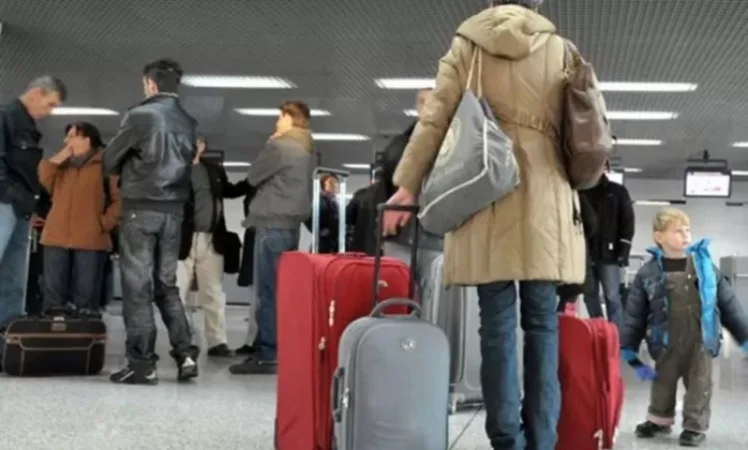 A New, Major Wave of Emigration Expected This Spring