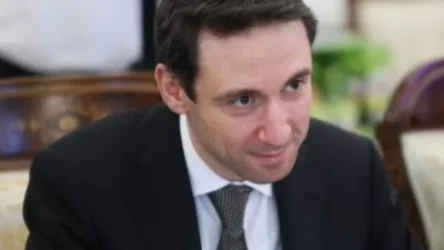 «Ժողովուրդ». Քոչարյանի գրասենյակի ղեկավարն ու Հայկ Մարությանը հանդիպել են օդանավակայանի VIP սրահում